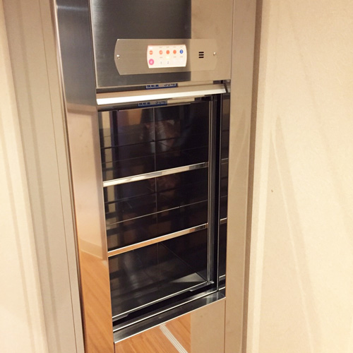 ダムウェーター(小荷物専用昇降機)
