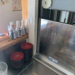 小荷物専用昇降機の外扉の不具合を解消しました